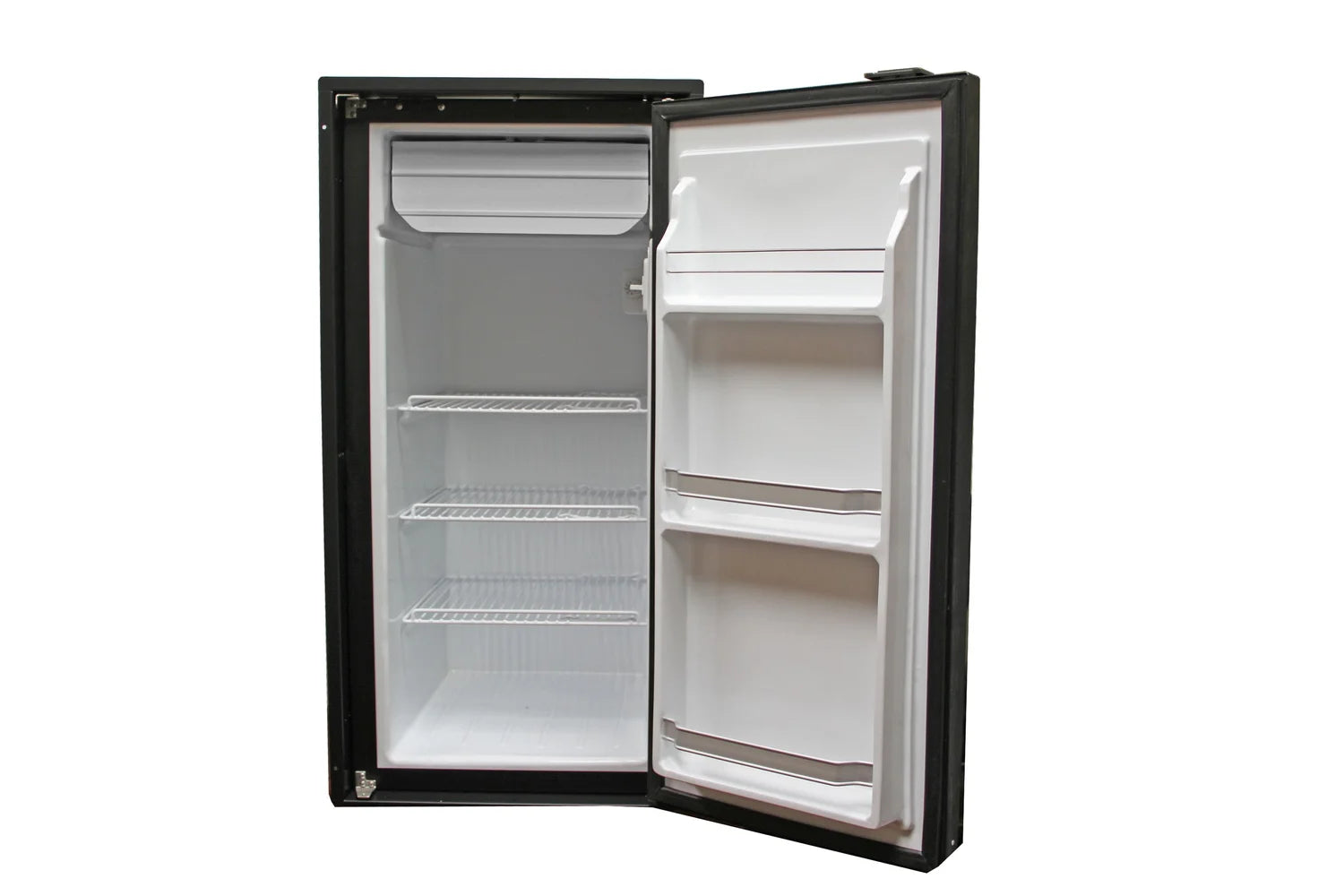 Réfrigérateur 12V-24V CC à porte simple Nova Kool R4200 et R4500 – 122 L (4.3 picu) pour conversion de van